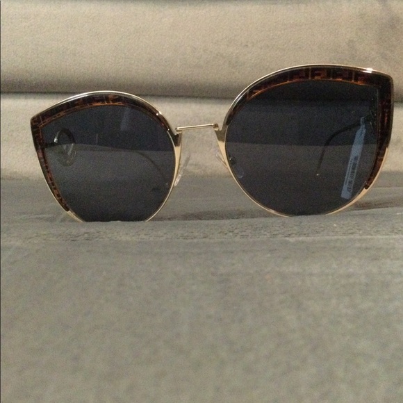 FENDI 58mm Metal Butterfly Sunglasses - Picture 5 of 10